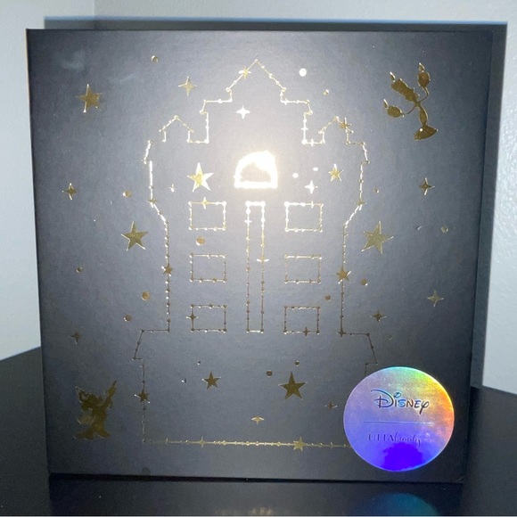 Ulta Beauty Disney Hollywood Studios eyeshadow and lipgloss - Picture 2 of 5